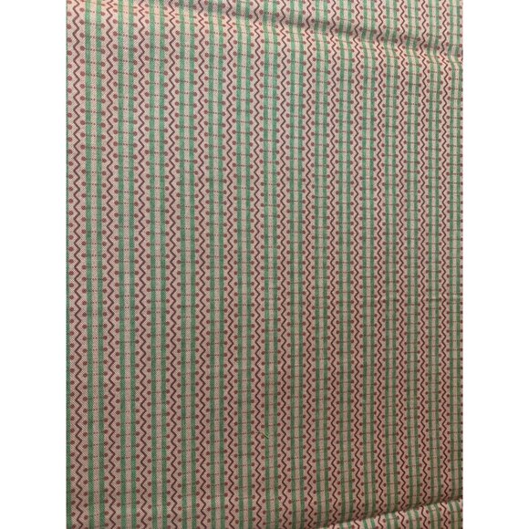 CrisLis Cottage Green Red Zigzag Stripe Cotton Fabric 21" Length Sewing Quilting - Picture 1 of 6